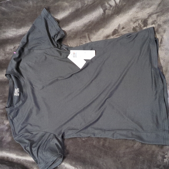 32 degrees short sleeve cool shirt size small NWT - Picture 1 of 3